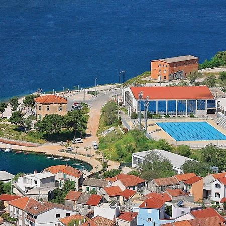 Cozy Apartment In Brodarica With Wifi Экстерьер фото
